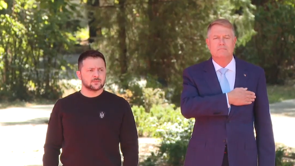 Volodimir Zelenski, primit la București de președintele Klaus Iohannis | FOTO