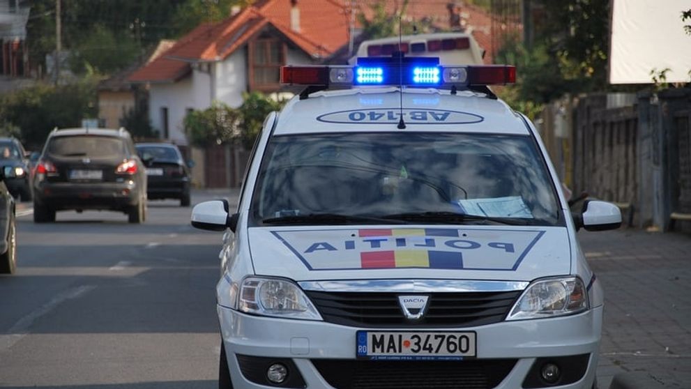 Ce s-a întâmplat cu adevărat în misiunea de reținerea a elvețianului care a furat o mașină. Mărturia cutremurătoare a unui șofer care a fost la un pas de moarte: „Am fost folosiți drept scuturi umane”