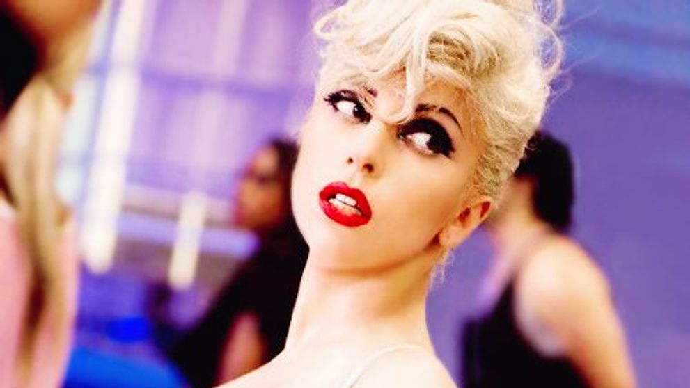 Lady Gaga si-a anulat toate concertele din turneul mondial, din cauza unei probleme serioase de sanatate
