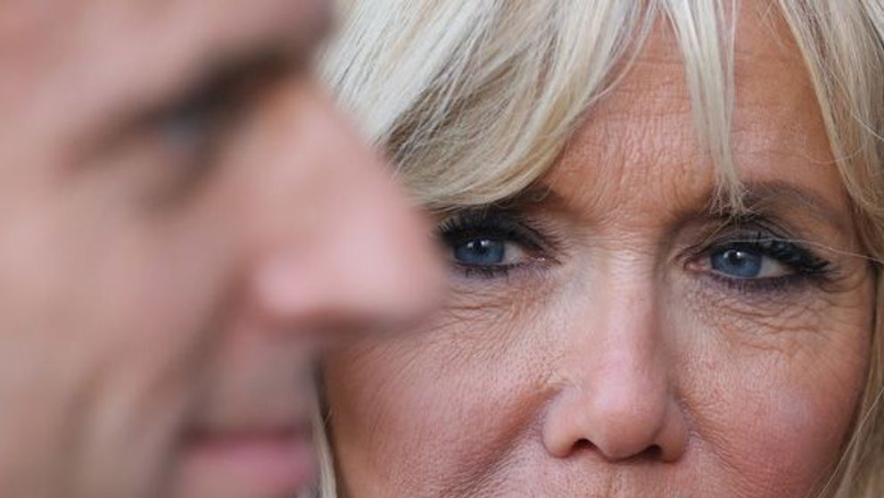 Brigitte Macron, prima ieșire în public după carantină. Cum s-a îmbrăcat