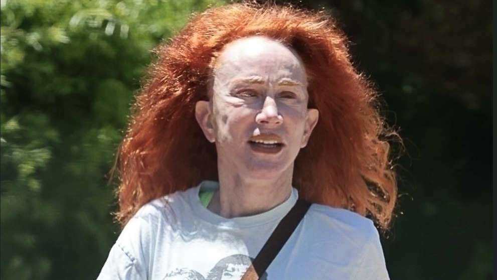 O recunoști? Actrița de la Hollywood a ieșit pe stradă fără perucă și fanii sunt șocați: ”Pare alopecie”