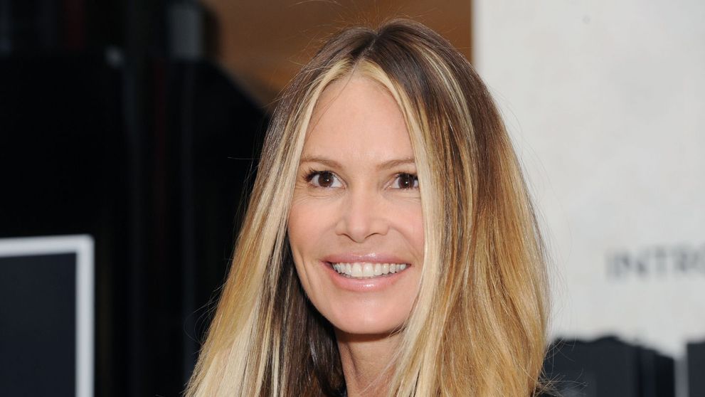 Elle Macpherson, silueta de adolescenta la 53 de ani. Pozele cu care vedeta si-a uimit toti fanii