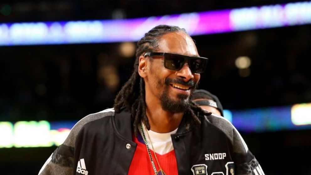 Putini au vazut-o pana acum. Cum arata si cine este sotia lui Snoop Dogg
