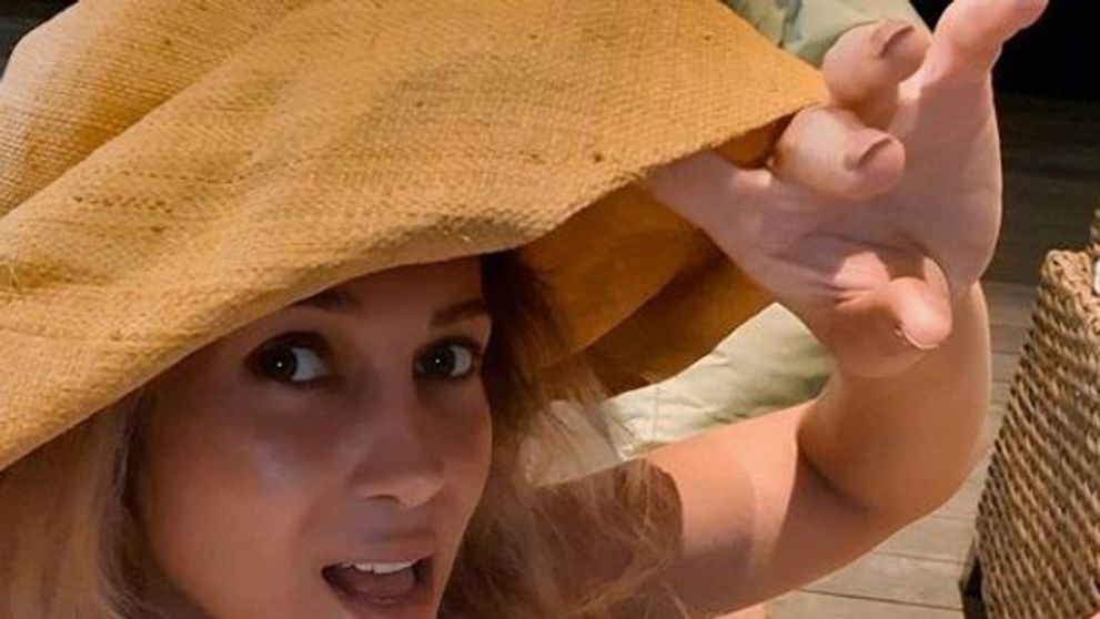 Lora, fotografie în costum de baie pe Instagram! Cum a reacționat Ruby când a văzut-o