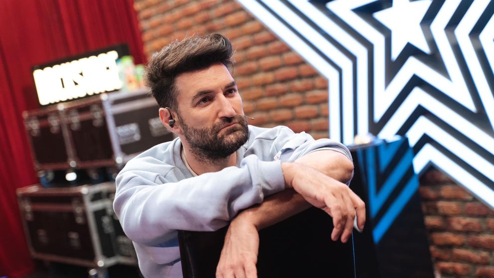 ​Smiley, mai fericit și mai împlinit ca niciodată: „Cea mai mare bucurie este că m-am așezat la casa mea”. Artistul a vorbit despre cea mai mare mândrie a sa