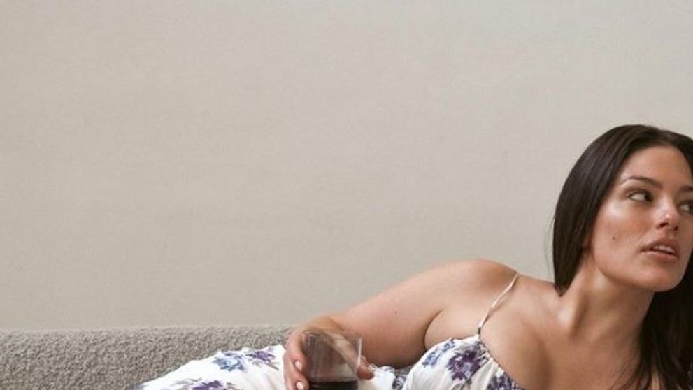 Ashley Graham, în cea mai romantică vacanță! Cum s-a pozat la aniversarea relației sale 