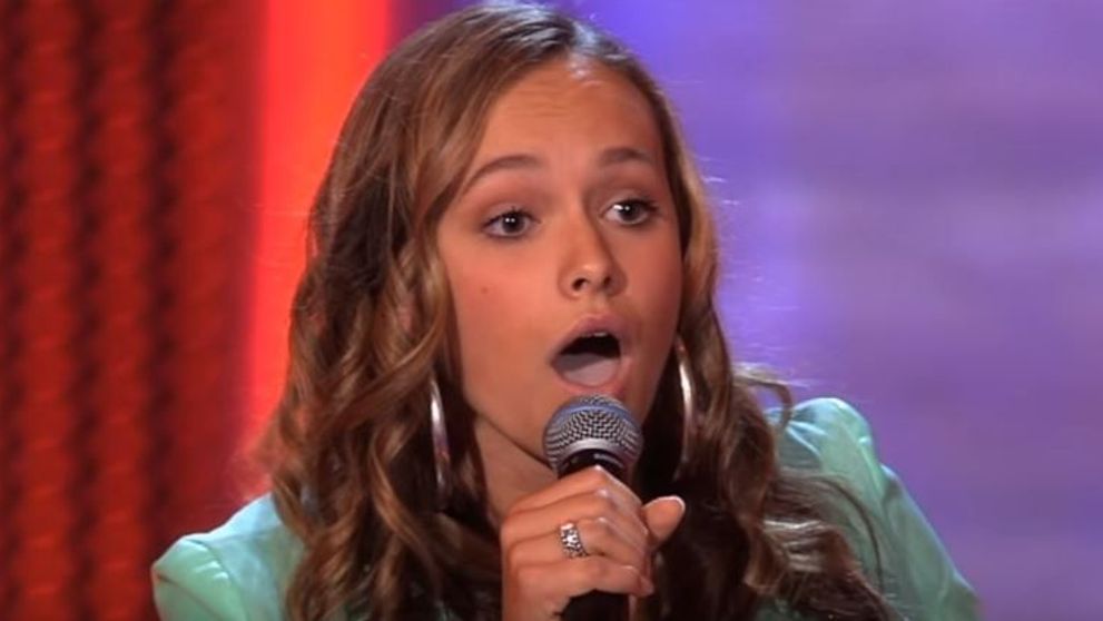 Poate fi sosia Christinei Aguilera! A mers la The Voice Kids si i-a luat 5 secunde sa ii faca pe jurati sa se intoarca