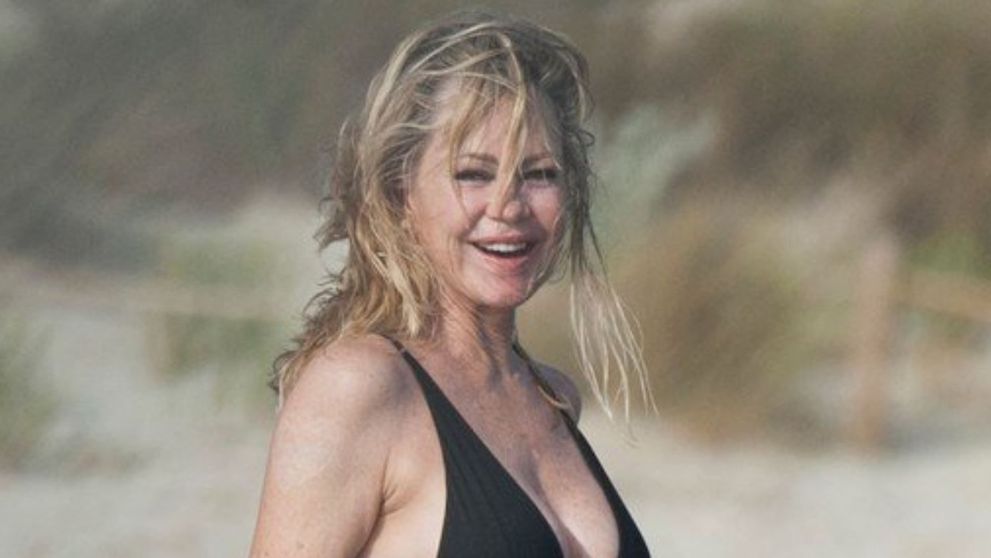 Melanie Griffith, în costum de baie la 61 de ani. Vedeta are o siluetă uimitoare