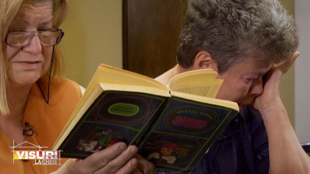 Ce au găsit arhitecții Visuri la Cheie în biblioteca familiei Rotaru