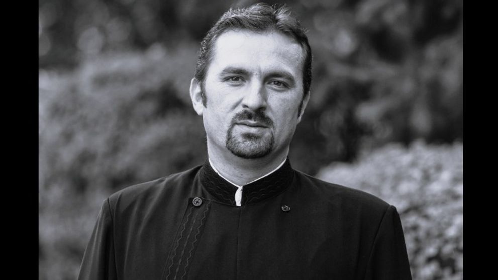 Părintele Adrian Constantin Frunză a murit în urma unui tragic accident. Anunțul decesului