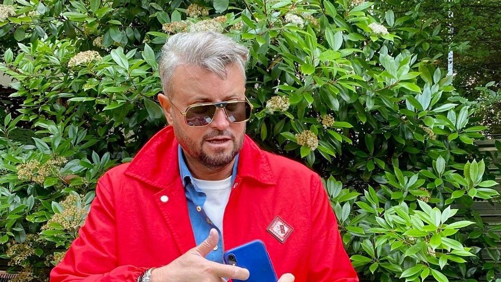 Cătălin Botezatu și-a reciclat telefoanele de care îl leagă cele mai frumoase amintiri