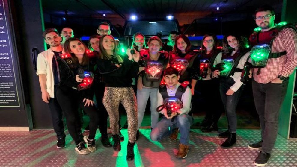 (P) Cum te poți distra alături de colegi. Cu echipa la Laser Tag și Escape Room