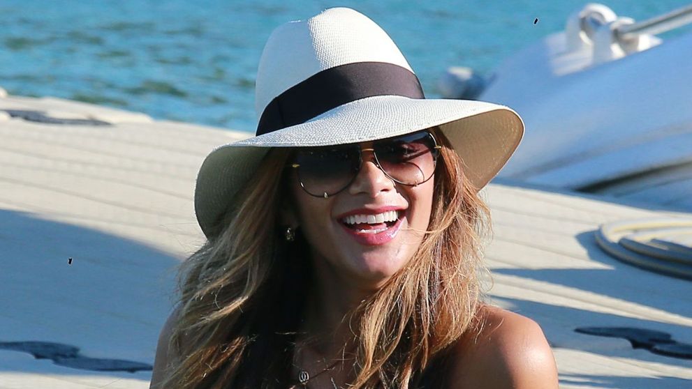 Imposibil sa nu intorci capul dupa ea. Cat de sexy este Nicole Scherzinger imbracata doar in bikini. Cum s-a pozat