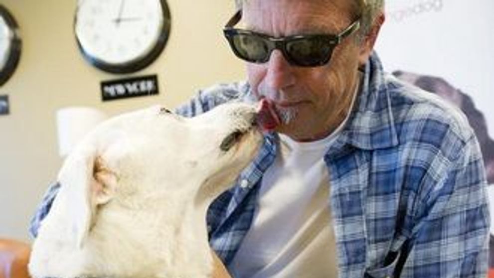 Kevin Costner, mare iubitor de animale!