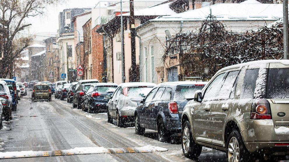 Vin ninsorile și în București. Când vor cădea primii fulgi în Capitală? Anunțul făcut de ANM
