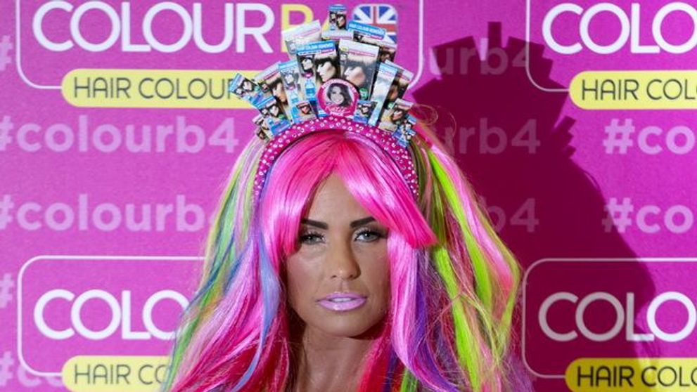 Schimbare de look pentru una dintre cele mai controversate vedete. Cum arata acum Katie Price