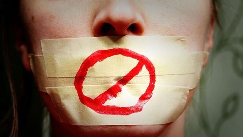 Greseala pe Internet care putea sa te coste 100.000 dolari. Cea mai absurda pedeapsa vazuta in Europa