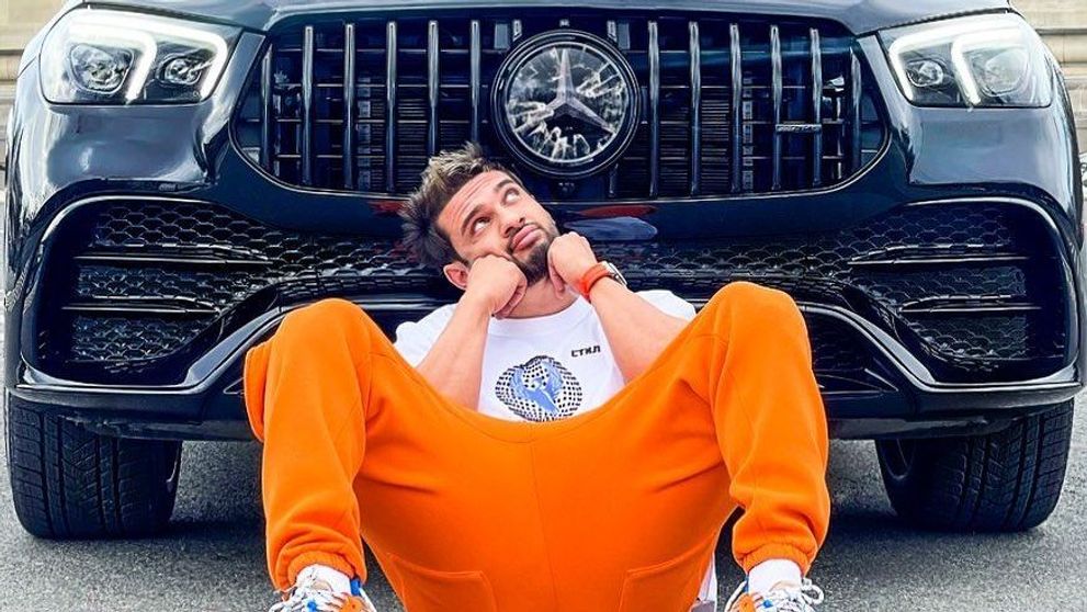 Dorian Popa, incident neplăcut la un service auto! Artistului i-au fost furate două obiecte importante