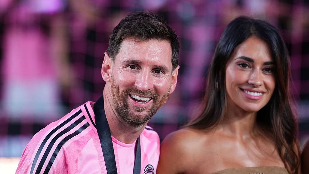 Messi și Antonela Roccuzzo la piscină! Imaginile postate de soția fotbalistului au adunat peste 4 milioane de like-uri și zeci de mii de comentarii: „E divină! Un corp de vis”