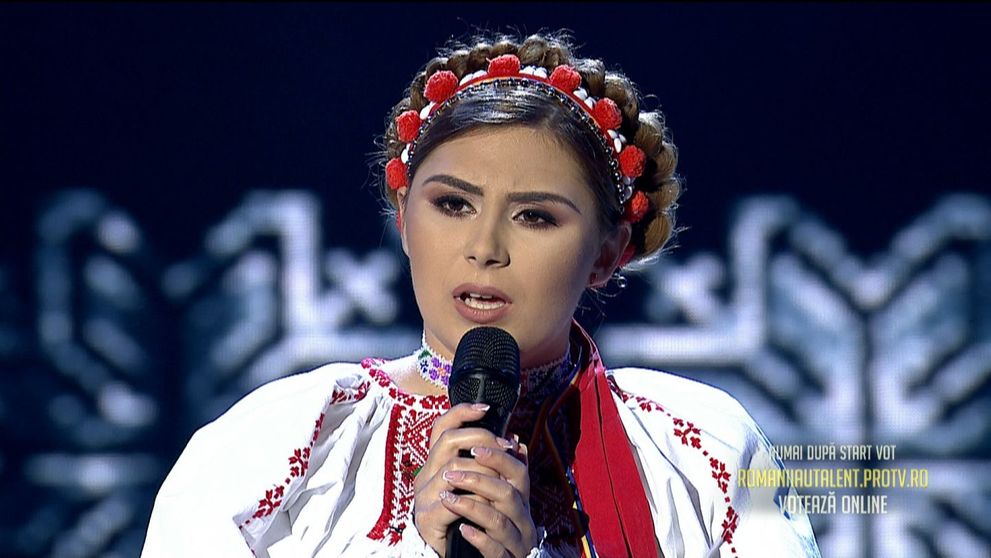 Romanii au talent 2018 - Prima Mare Gala a Talentului: ANDREEA GHITIU- Canta cu noduri si toaca