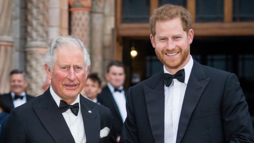 Prințul Harry se întoarce în Marea Britanie fără Meghan Markle. Este prima întâlnire cu familia regală după ce Kate Middleton a anunțat că are cancer