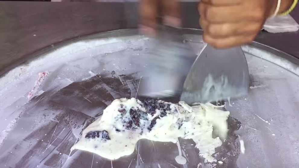Putini isi dau seama din primele secunde ce se intampla in aceste imagini. Finalul e spectaculos si delicios - VIDEO