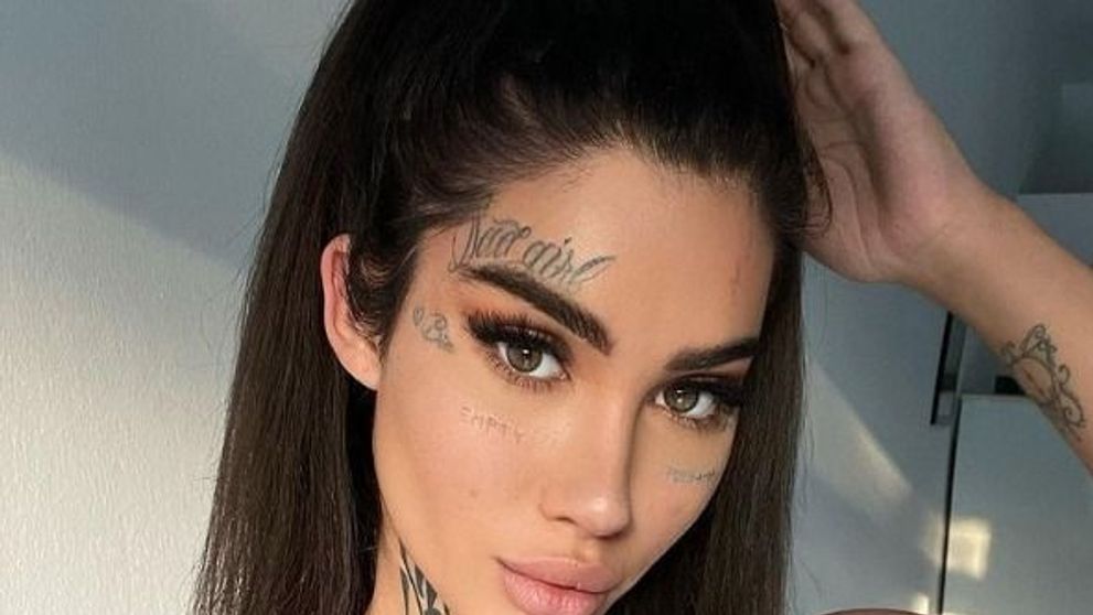 Bia Khalifa a trecut prin trauma vieții sale, la 15 ani! Un bărbat a intrat peste ea în cameră și a amenințat-o cu un cuțit