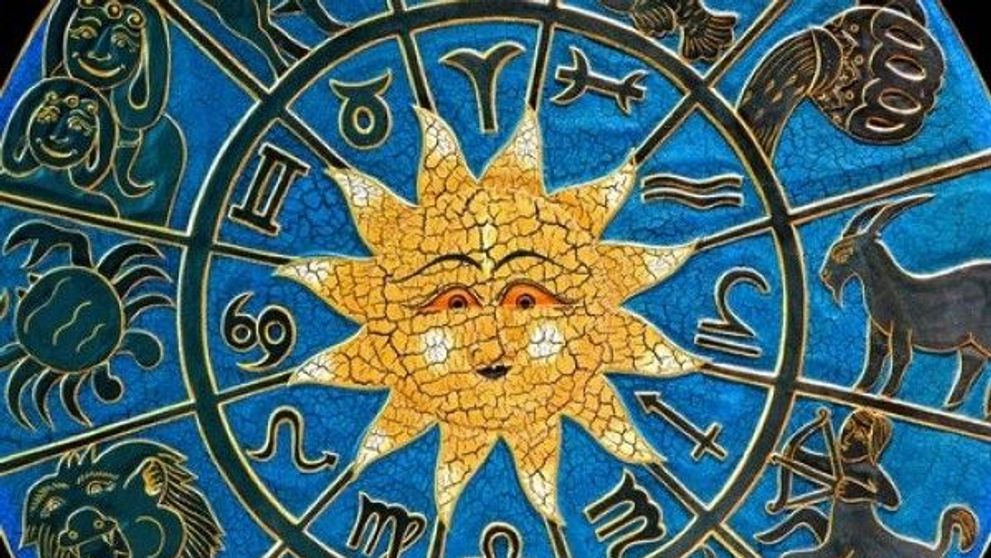 Capricornii au o zi favorabila pentru afaceri. Ce-ti rezerva astrele pentru ziua de marti