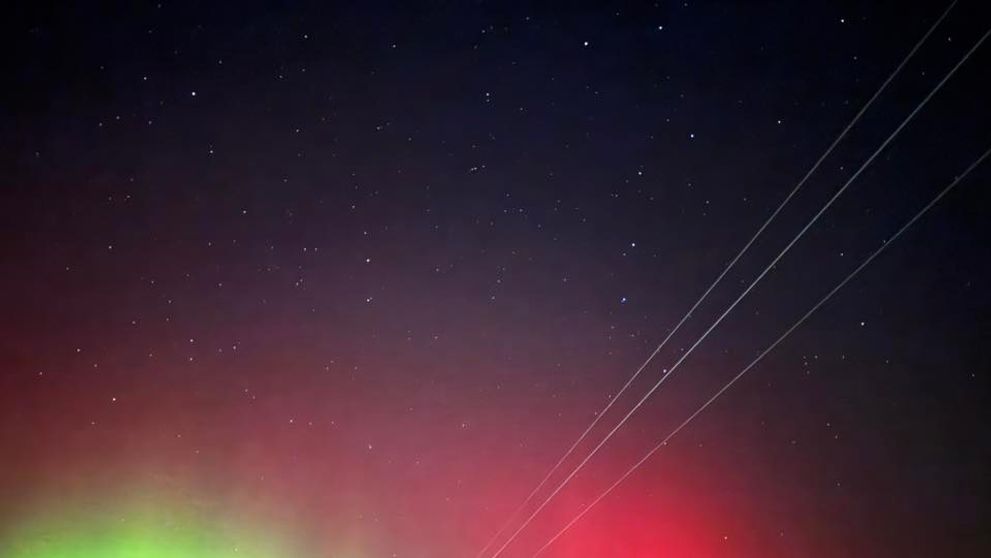 Fenomen extrem de rar pe cerul României! Aurora boreală, vizibilă la noi în țară după cea mai puternică furtună solară din ultimii 20 de ani! De unde s-a putut observa