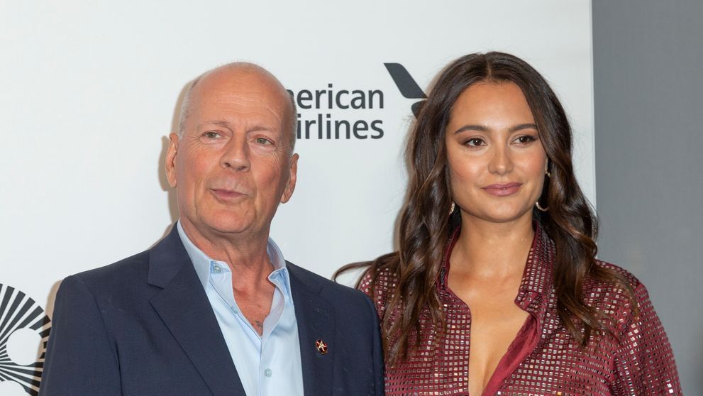 Momente dureroase în familia lui Bruce Willis. Actorul a împlinit 71 de ani. Detaliul emoționant care arată cum se luptă cu boala: „Este încă foarte prezent în corpul său”