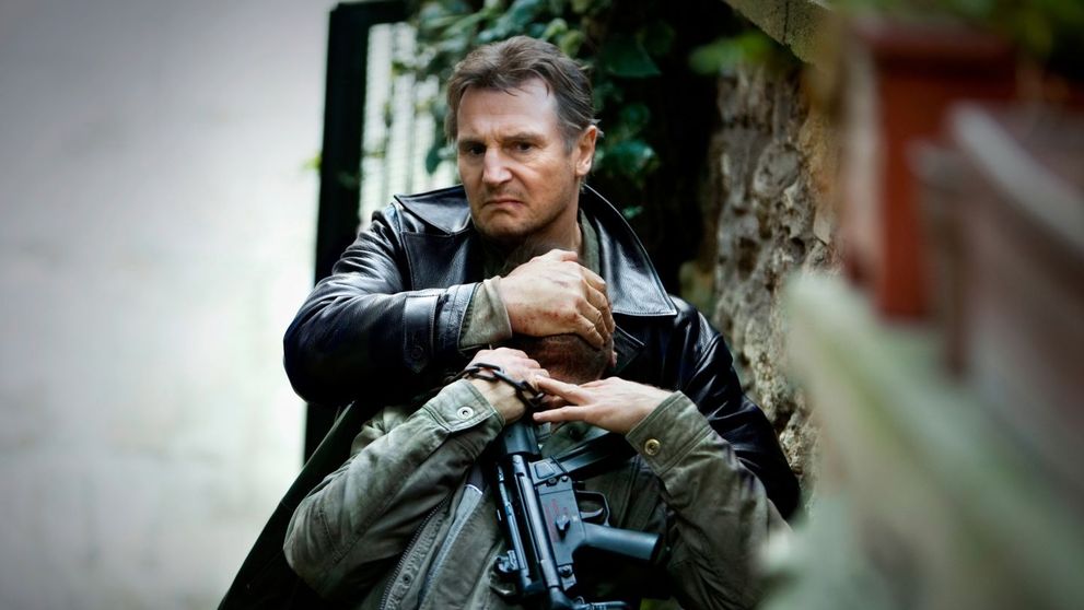 Transformarea incredibila pe care a suferit-o Liam Neeson pentru rolul care ii poate aduce o nominalizare la Oscar. Ce a facut actorul