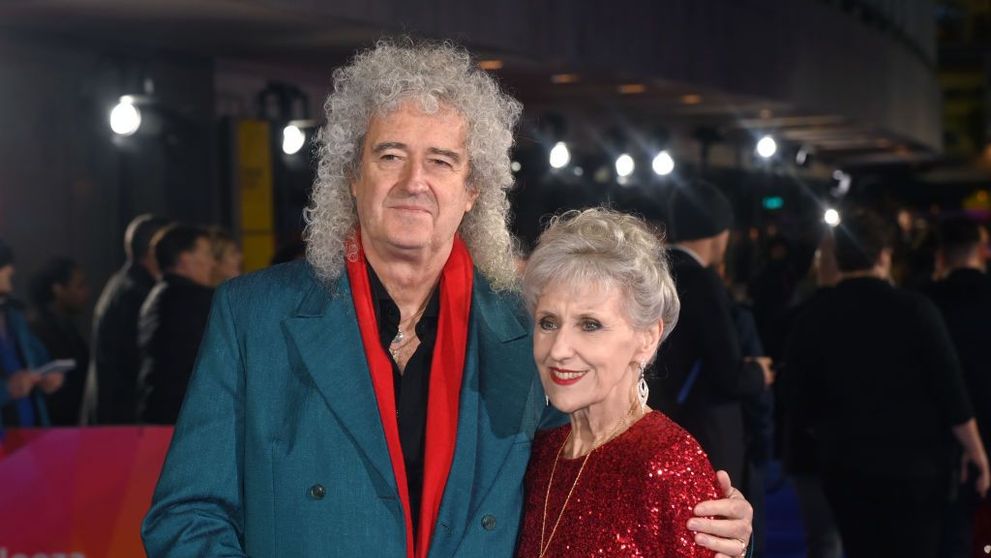 Brian May, de la Queen, diagnosticat cu Covid-19 după o petrecere la care nu s-a purtat mască