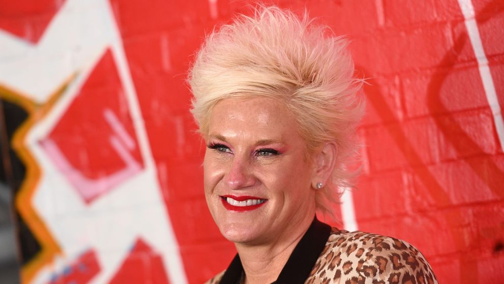Ultimele clipe tragice ale vedetei TV Anne Burrell. Aceasta a lăsat mai multe ”bilete de adio” în pat, înainte de a-și lua viața