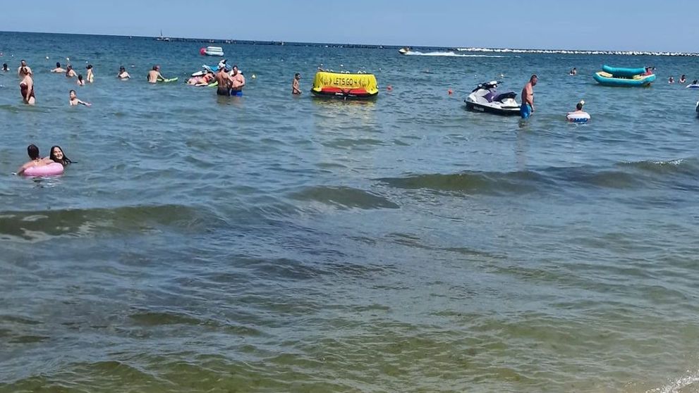 Cum va fi temperatura apei mării în minivacanța de Sfânta Maria. Când se pot bucura turiștii de plajă