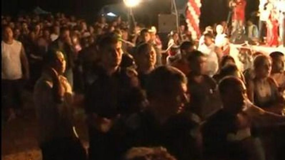 Bataie intre manelisti la concertul lui Liviu Pustiu! VIDEO