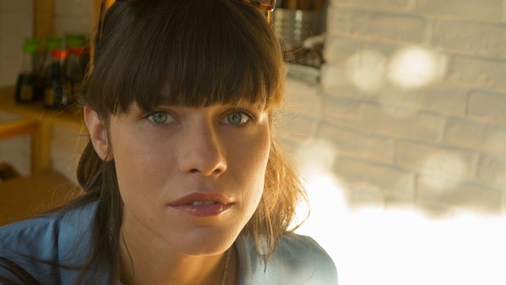 Ana Ularu, actrita care a jucat cu Keanu Reeves, ne spune de ce nu trebuie sa ratam cel mai nou film romanesc