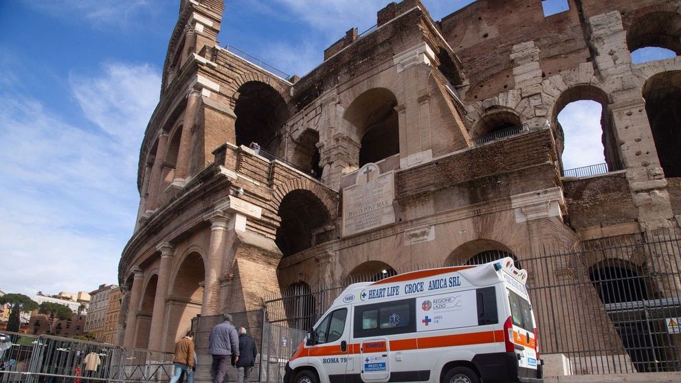 Un bărbat care a murit în ambulanță avea peste 300.000 de euro la el! Cine era bărbatul