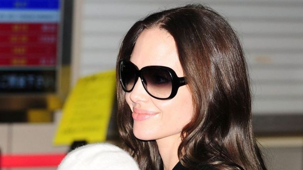 Angelina Jolie, la una dintre rarele aparitii alaturi de fiica ei, Shiloh. Cum arata la 10 ani fiica cea mare a vedetei