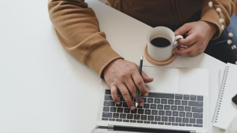 (P) Cum să alegi o companie care să-ți mute restaurantul în online