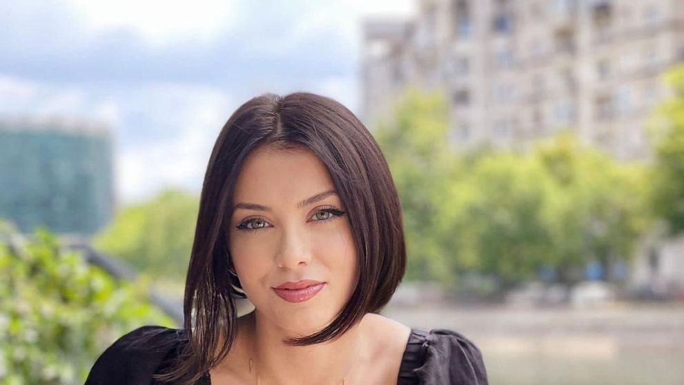 Anca Dumitra, decolteu amețitor în cea mai sexy ținută de anul asta. “Ești o adevărată zeiță!”