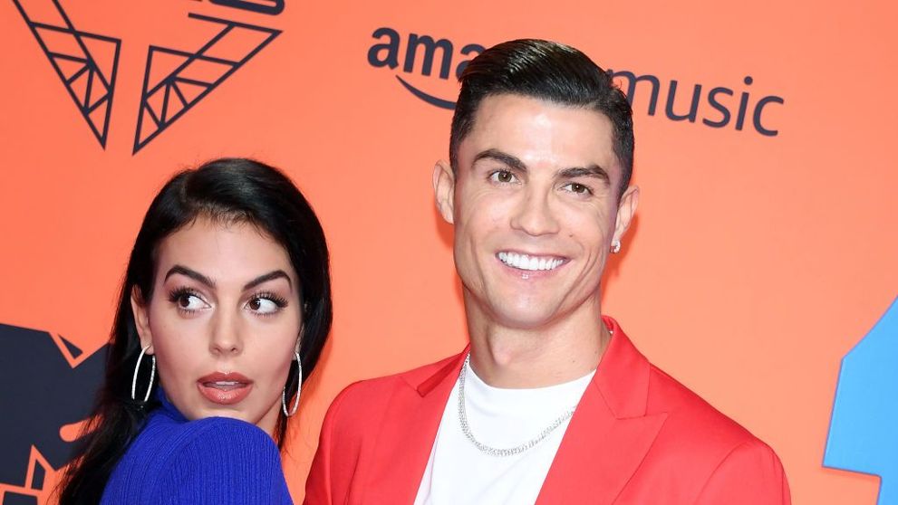 Cristiano Ronaldo și Georgina Rodriguez, fotografii de senzație din vacanță. Fanii nu și-au putut lua ochii de la un detaliu