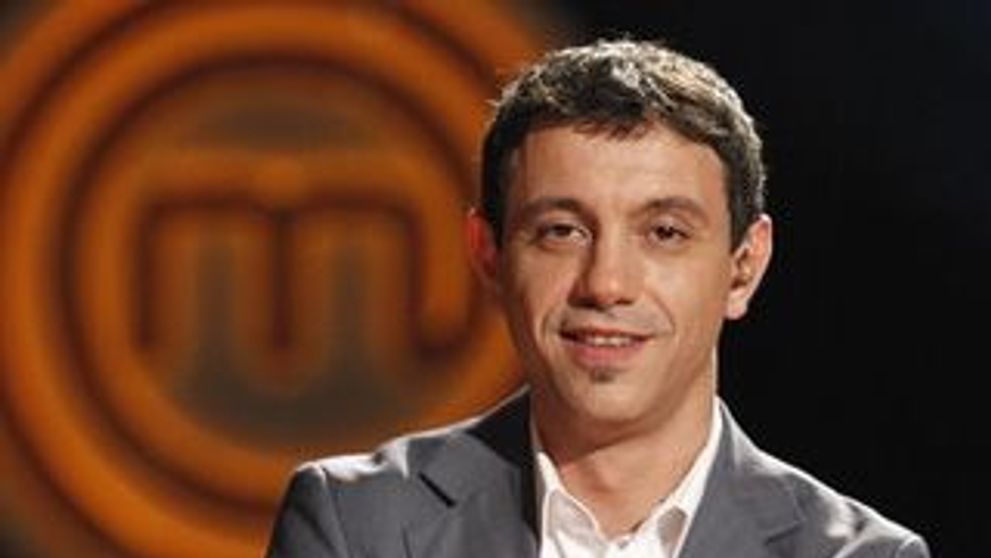 Cel mai dur dintre juratii de la MasterChef, intr-o ipostaza TOTAL NEOBISNUITA! <span style=