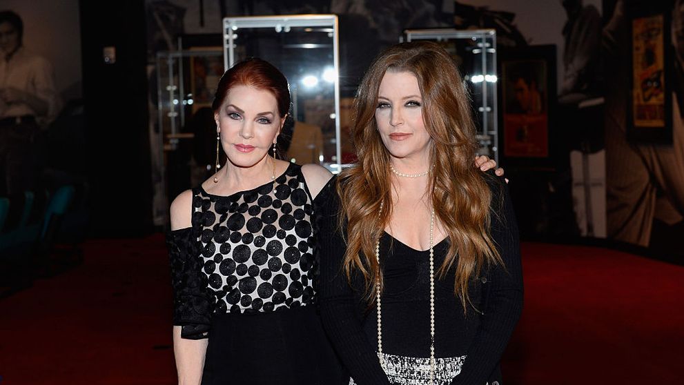 Priscilla Presley, despre clipele sfâșietoare în care a luat decizia de a-și deconecta fiica Lisa Marie de la aparate: „Spiritul ei nu mai era prezent”