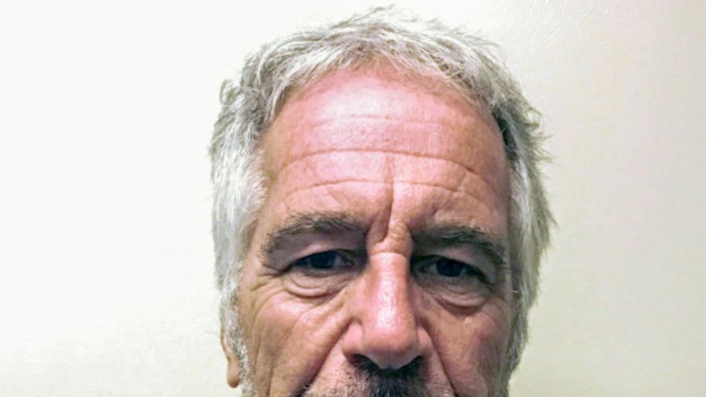 Biletul de adio al lui Jeffrey Epstein, dat publicității. Ce a putut să scrie acesta înainte să se sinucidă, în închisoare