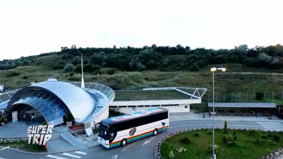 Locul din Romania considerat de straini cea mai frumoasa asezare subterana din lume. 2 milioane de oameni l-au vazut