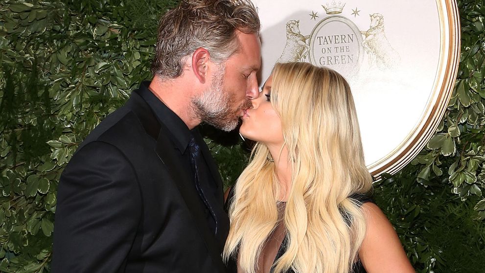 La doi ani de la divorț, Jessica Simpson încă locuiește cu fostul soț. Motivul pentru care nu s-a separat complet de Eric Johnson