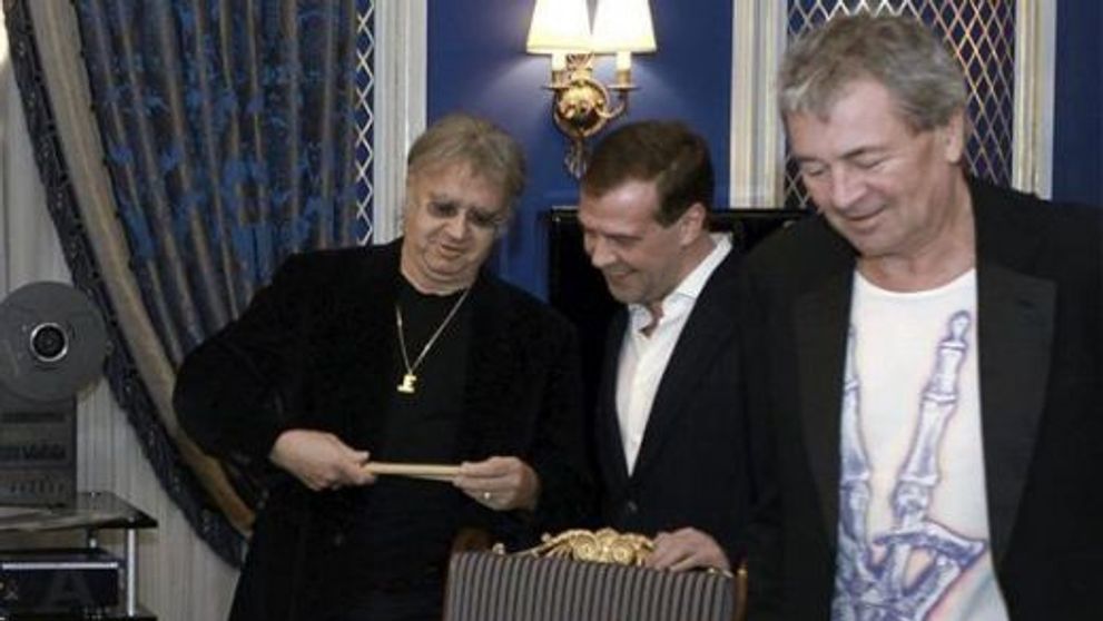 Dmitri Medvedev, presedintele Rusiei, fan Deep Purple VIDEO - Child in time