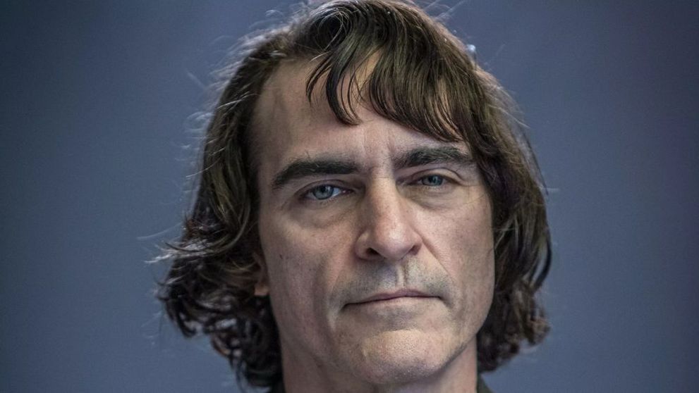 Primele imagini cu Joaquin Phoenix în rolul lui Joker
