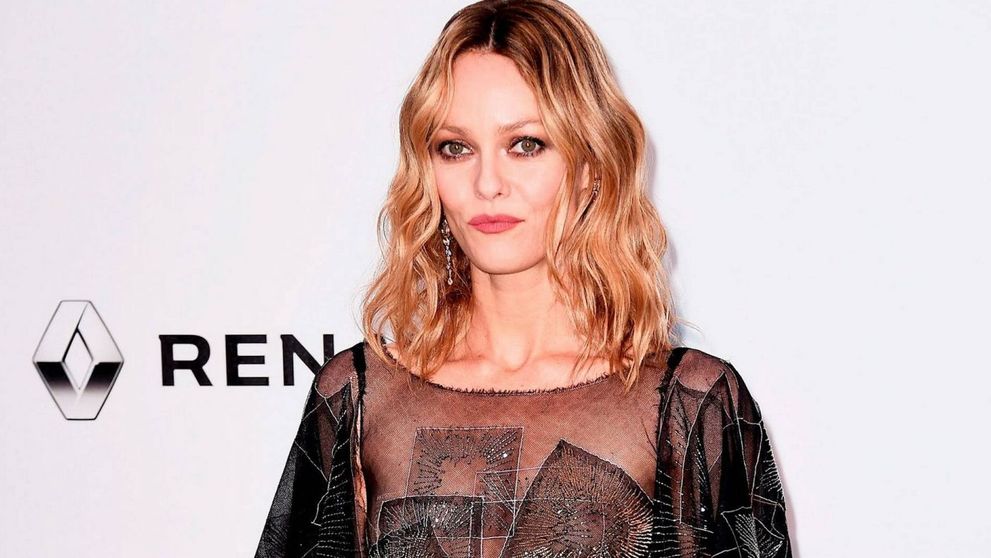 Vanessa Paradis s-a căsătorit pentru prima dată, la 45 de ani. Cum arată cel care a determinat-o să facă acest pas
