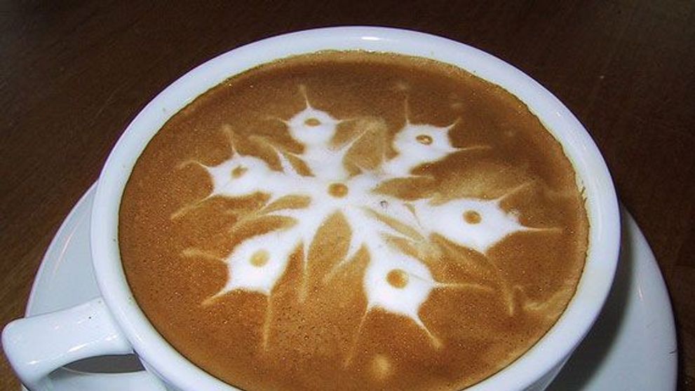 Cafeaua de acasa, mai sanatoasa decat cea din cafenea
